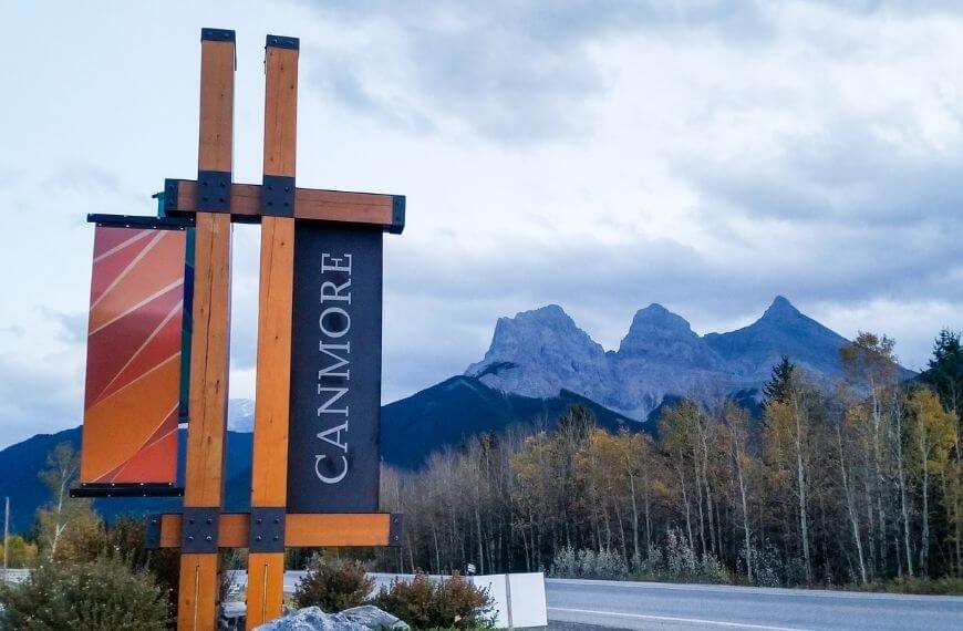 welcome-to-canmore-sign Calgary Skyline services for seniors
